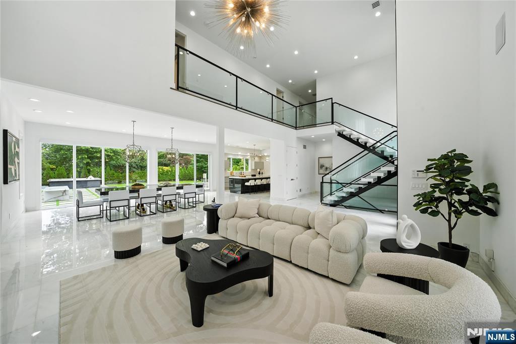 44 Floral Terrace - Photo 4