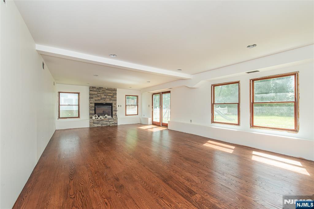 728 Prospect Street, Glen Rock, NJ 07452 Listing Photo  9