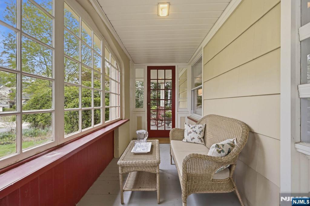 18 Irving Place - Photo 3