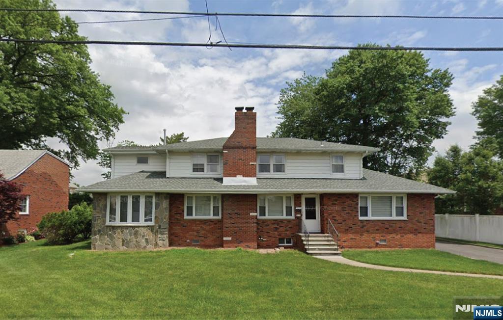 44 Roosevelt Street - Photo 1