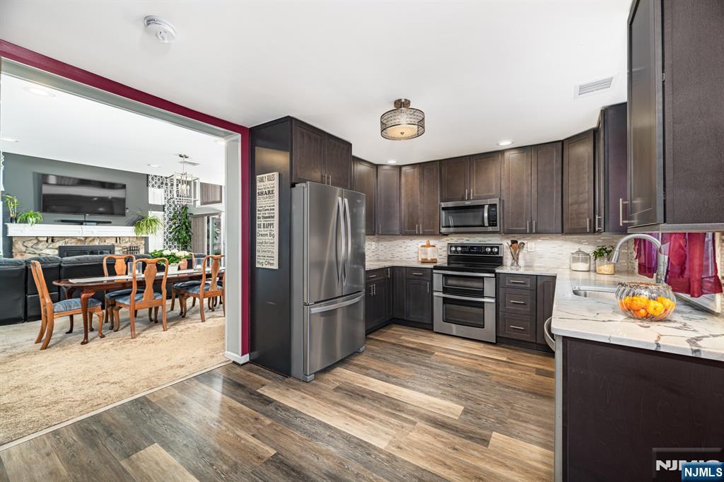 153 Howard Avenue - Photo 2