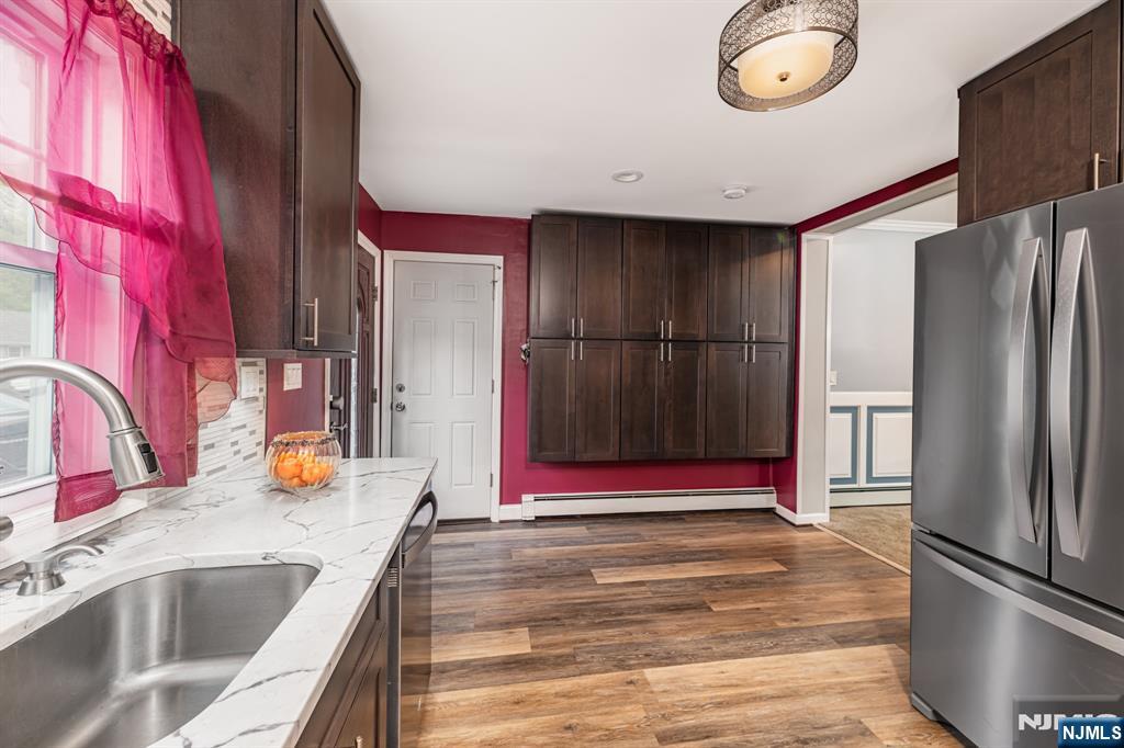 153 Howard Avenue - Photo 4