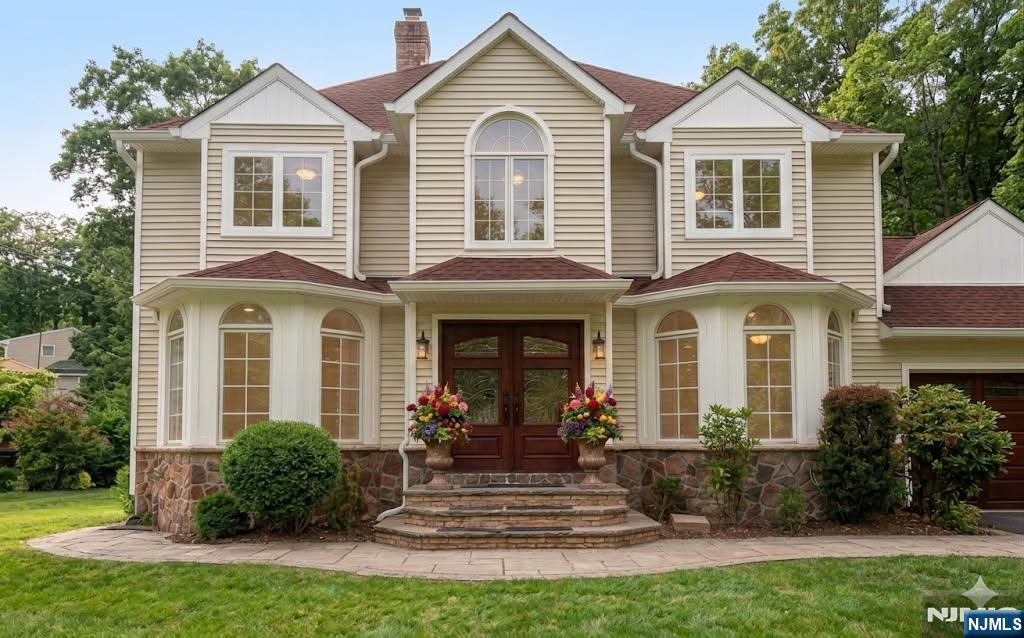 157 Glen Road - Photo 1