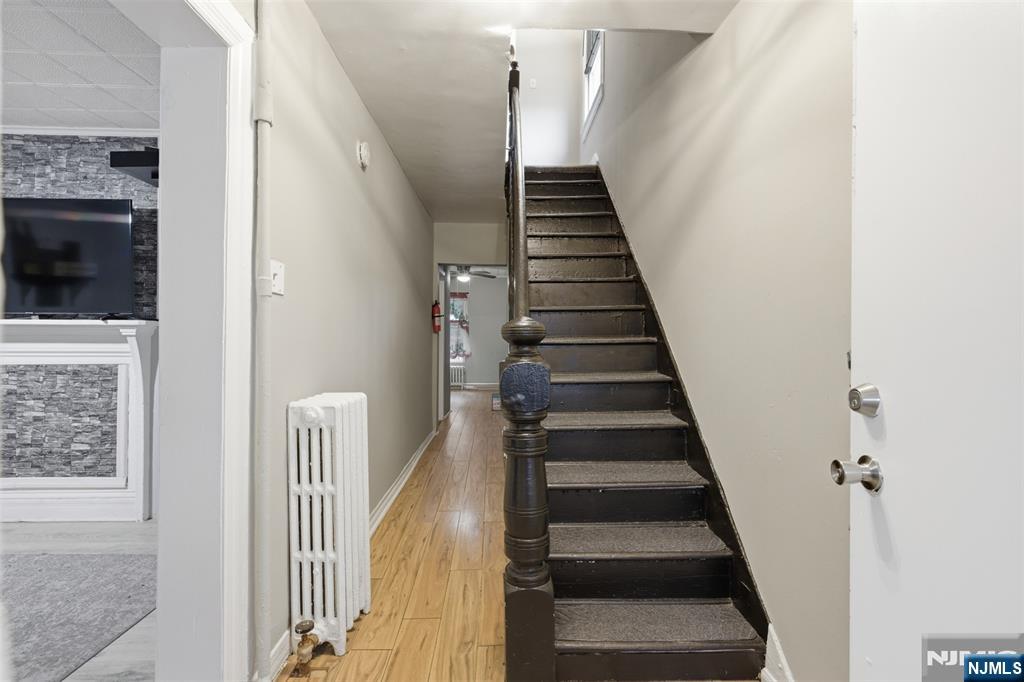 83 Hamilton Street - Photo 3