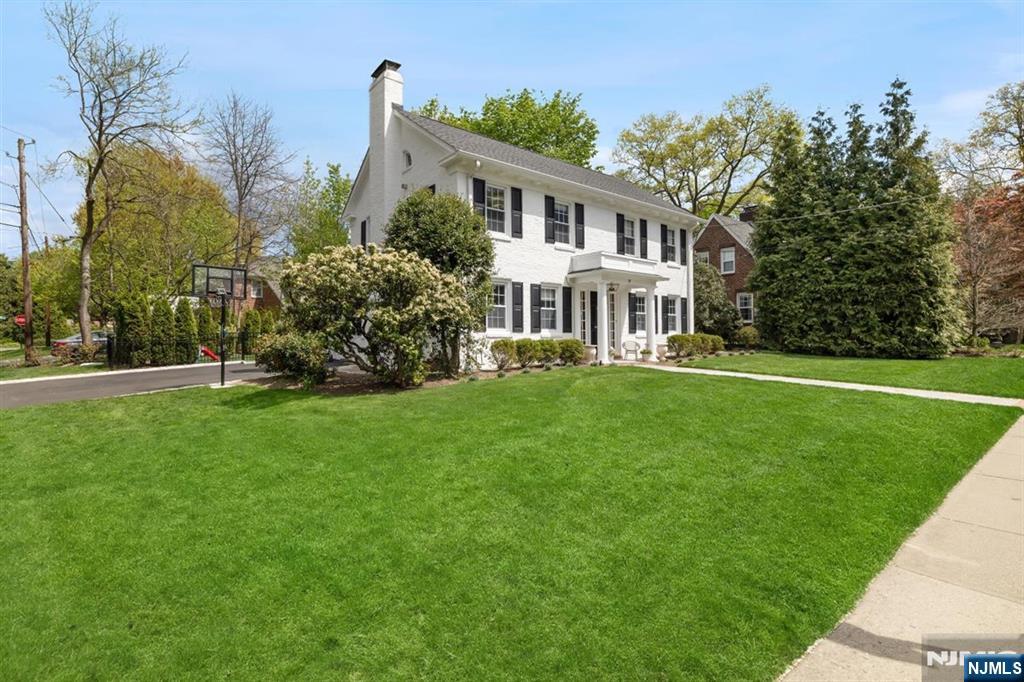 37 Oak Street - Photo 4