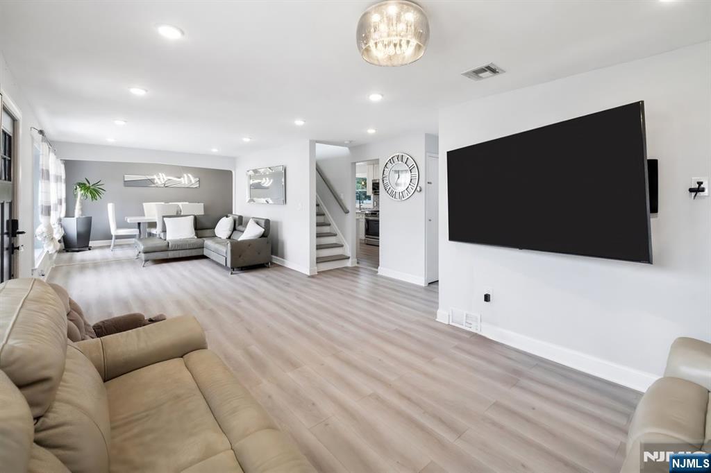 65 Clinton Park Drive - Photo 4