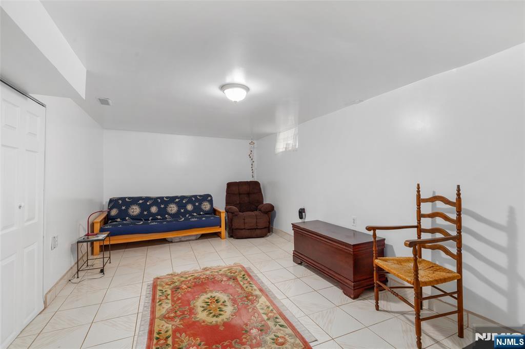 61 Highland Avenue, Bergenfield, NJ, 07621