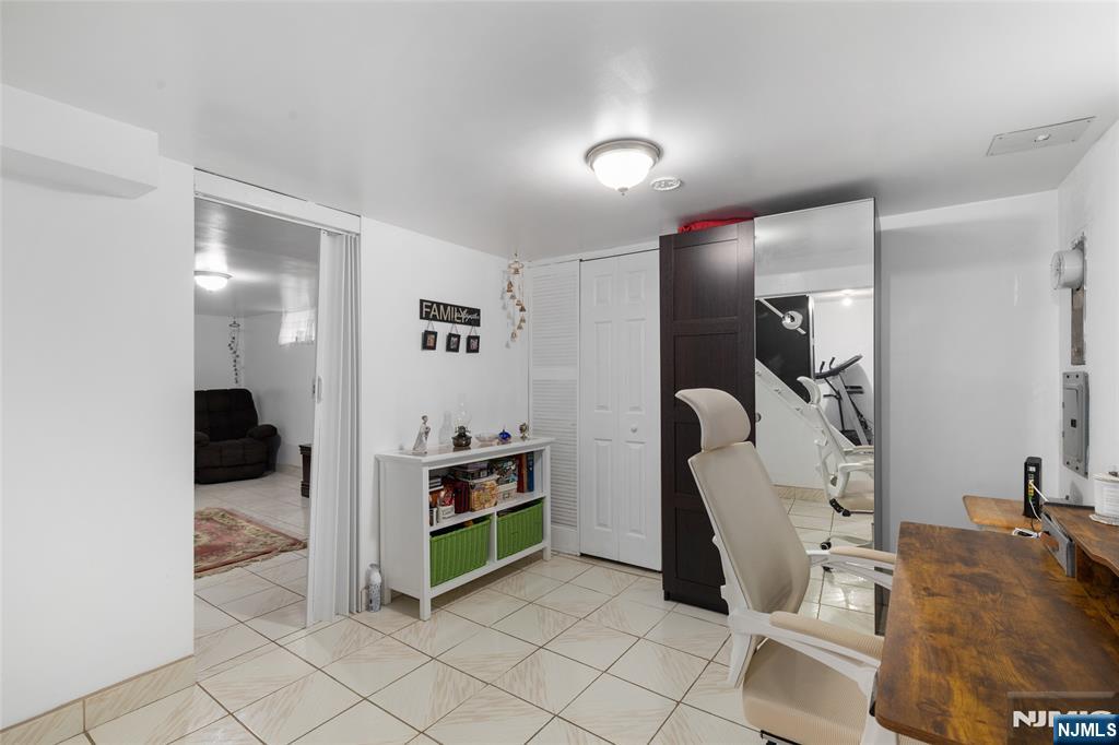 61 Highland Avenue, Bergenfield, NJ, 07621