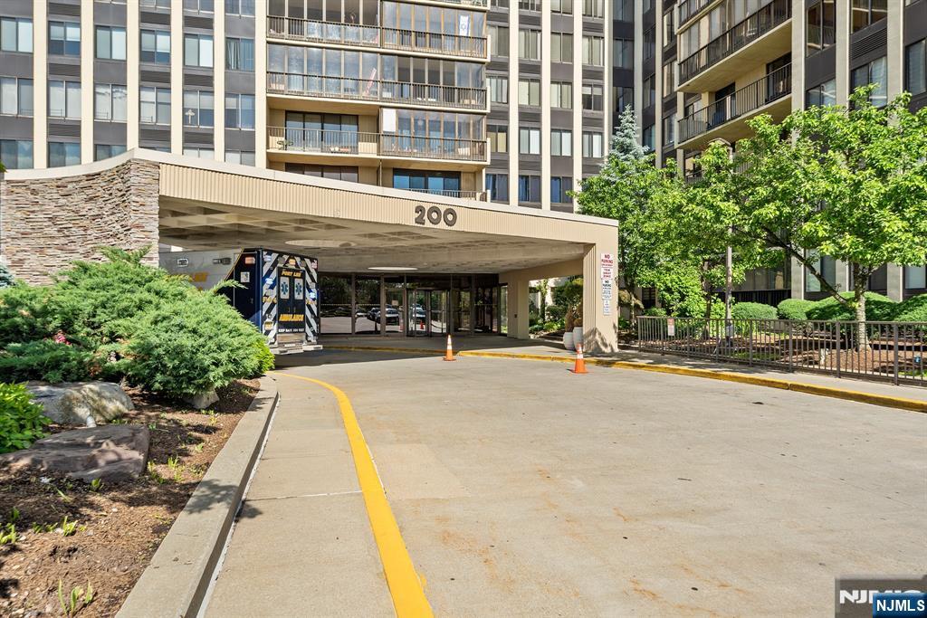 8100 River Road UNIT 210, North Bergen, NJ, 07047