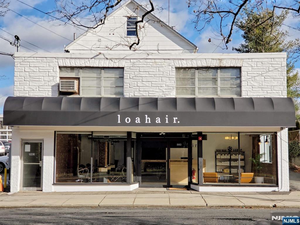 583 Broadway