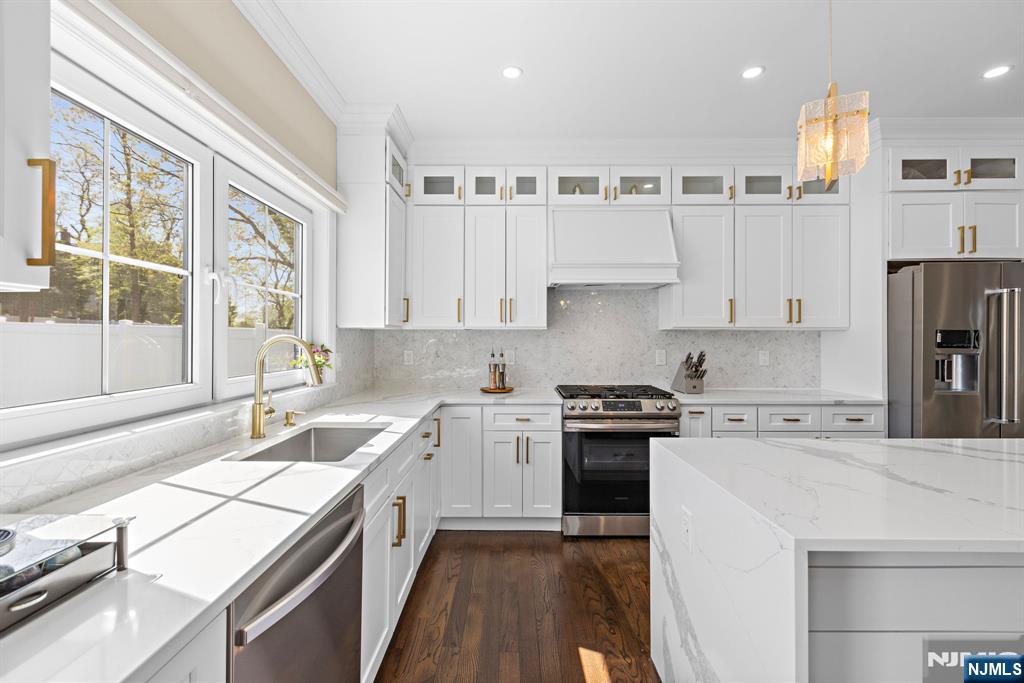 856 Spring Valley Road - Photo 4