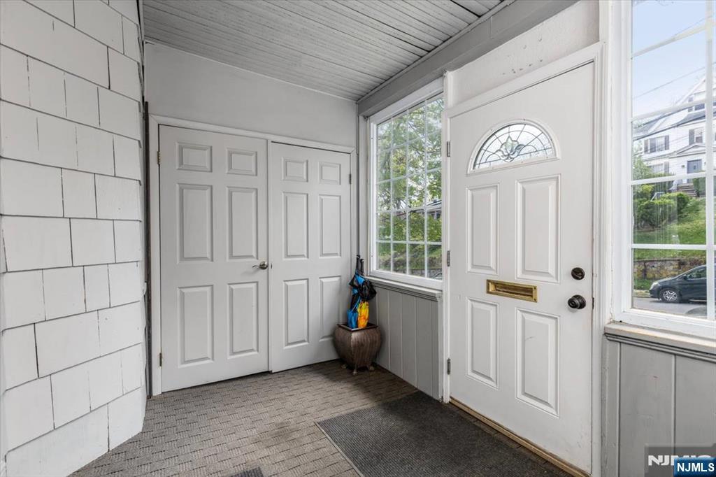 116 Westervelt Place - Photo 2