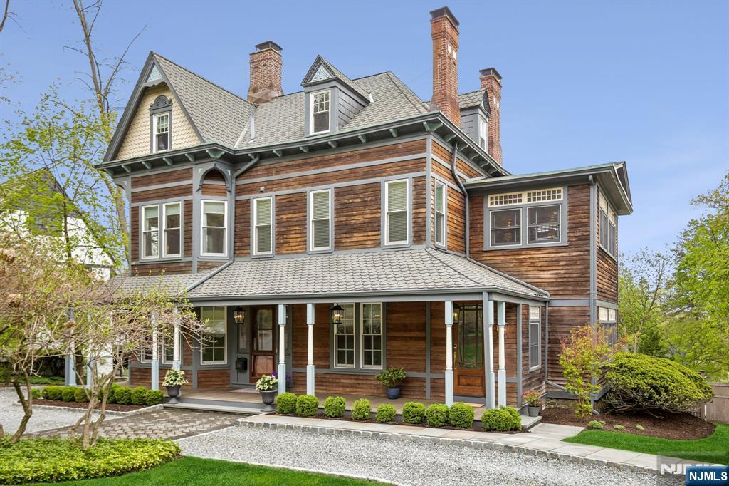 335 Upper Mountain Avenue - Photo 1