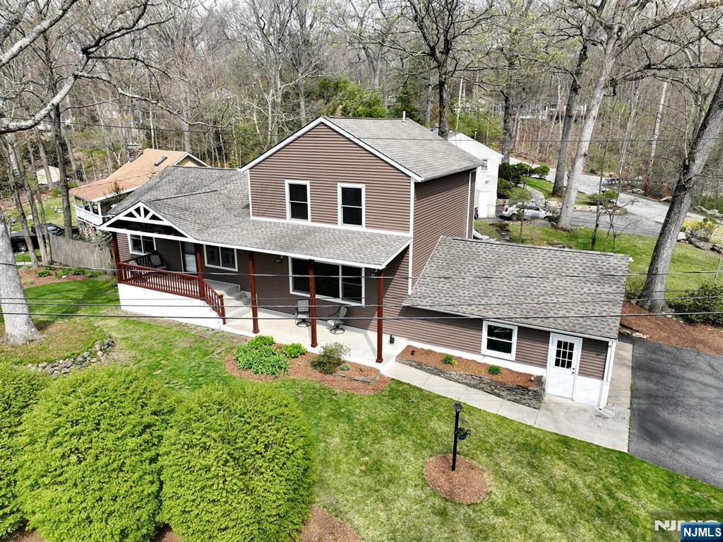 10 Hillside Road - Photo 1