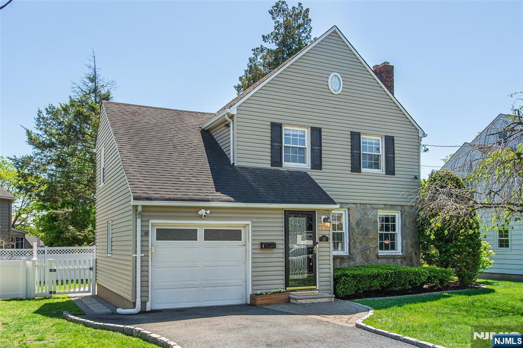 16 Haines Drive - Photo 2