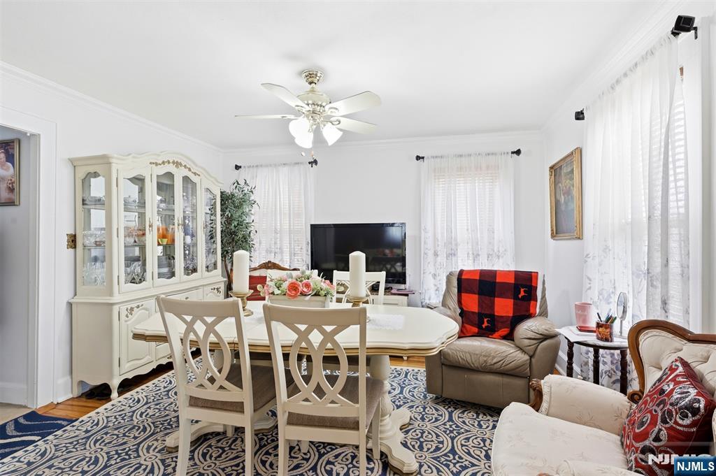 7-13 Henderson Boulevard - Photo 5