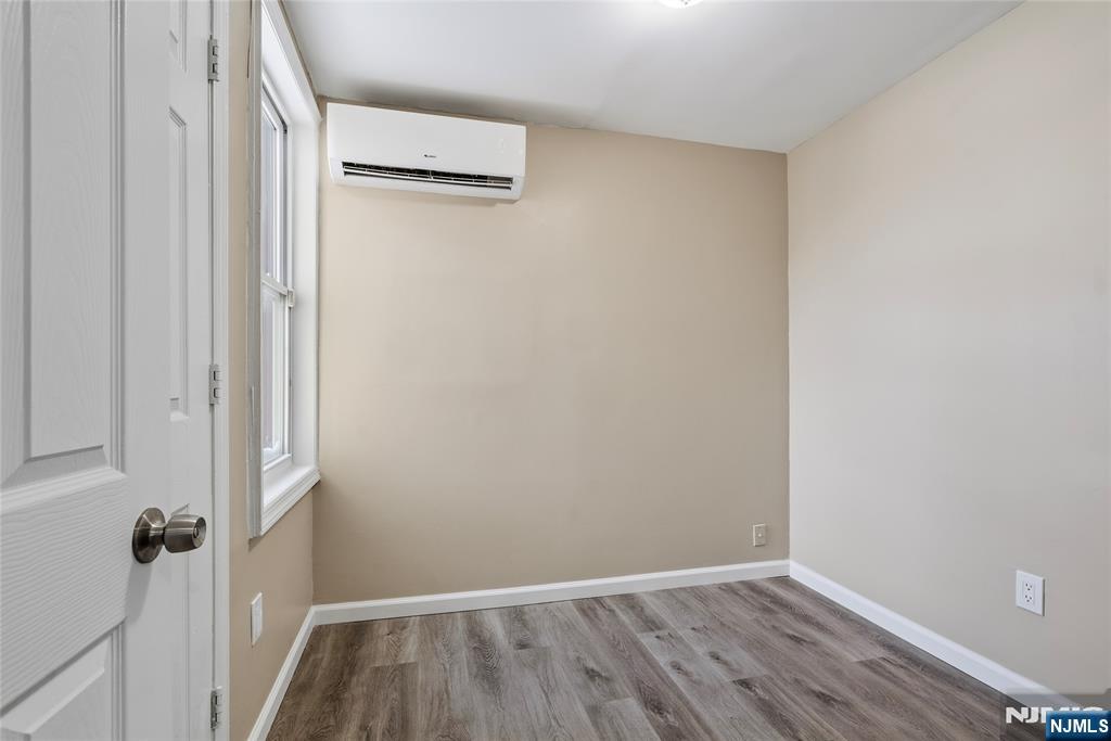 11 Tichenor Terrace - Photo 4