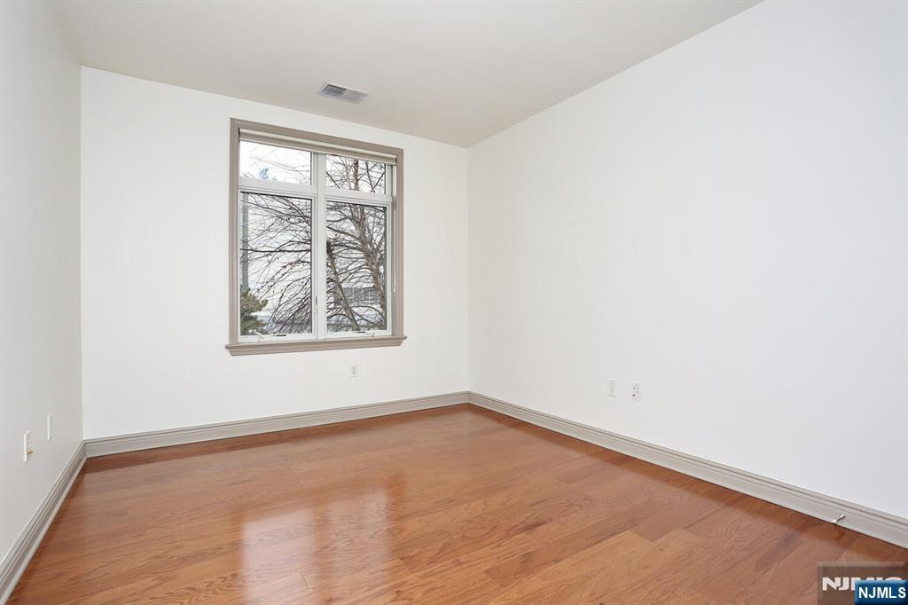 7400 River Road #228