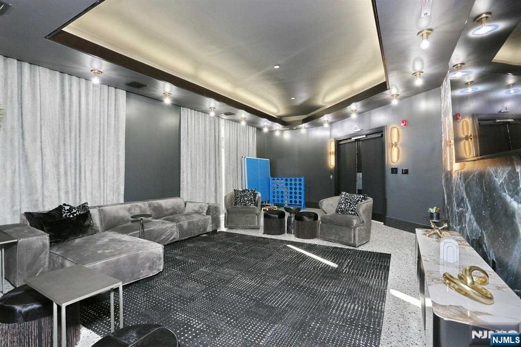 7400 River Road #228