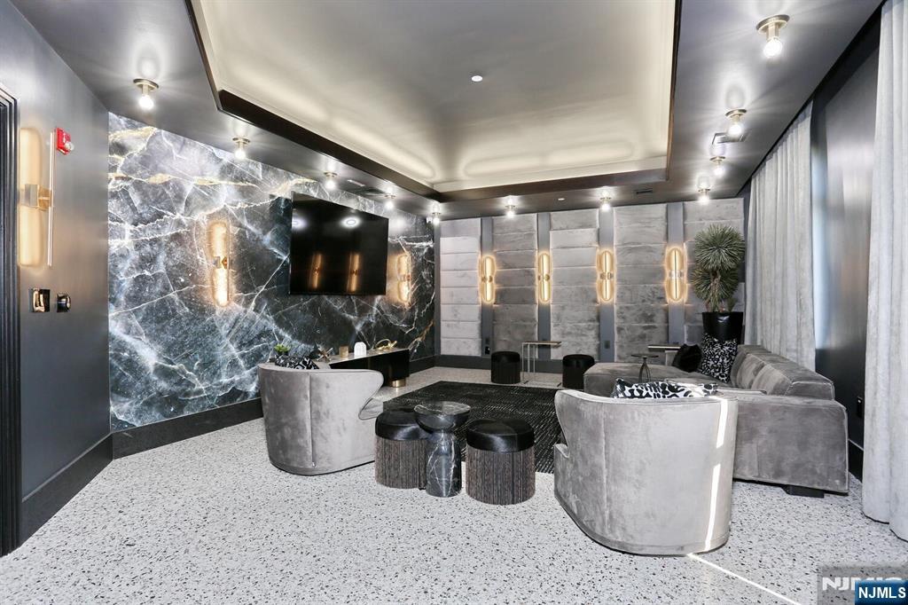 7400 River Road #228