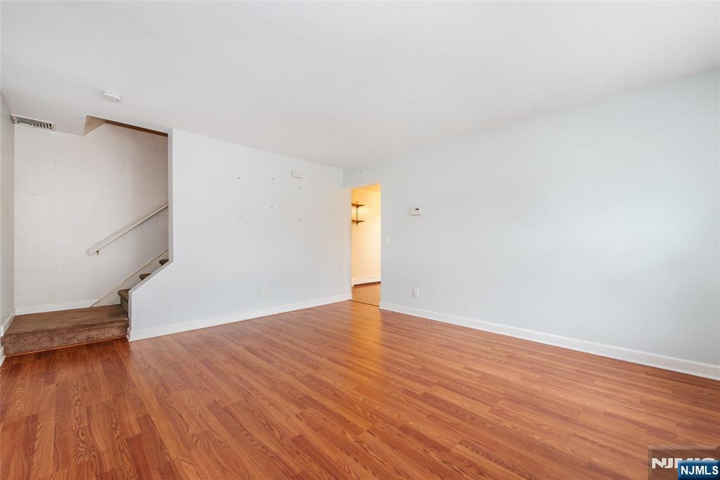 197 Fort Lee Road - Photo 2