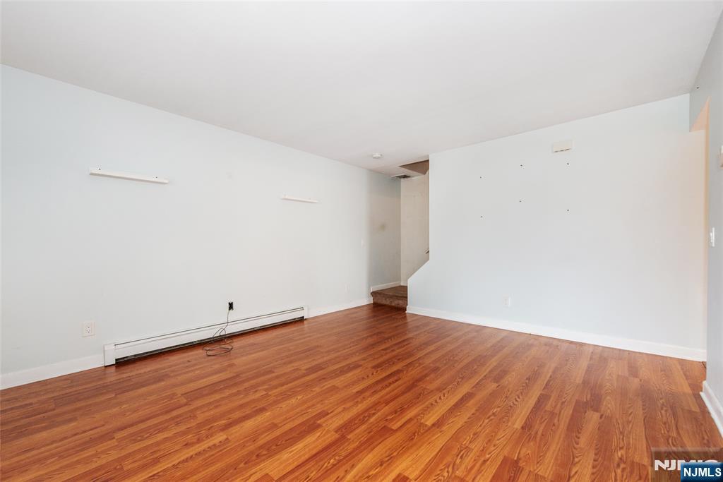 197 Fort Lee Road - Photo 3