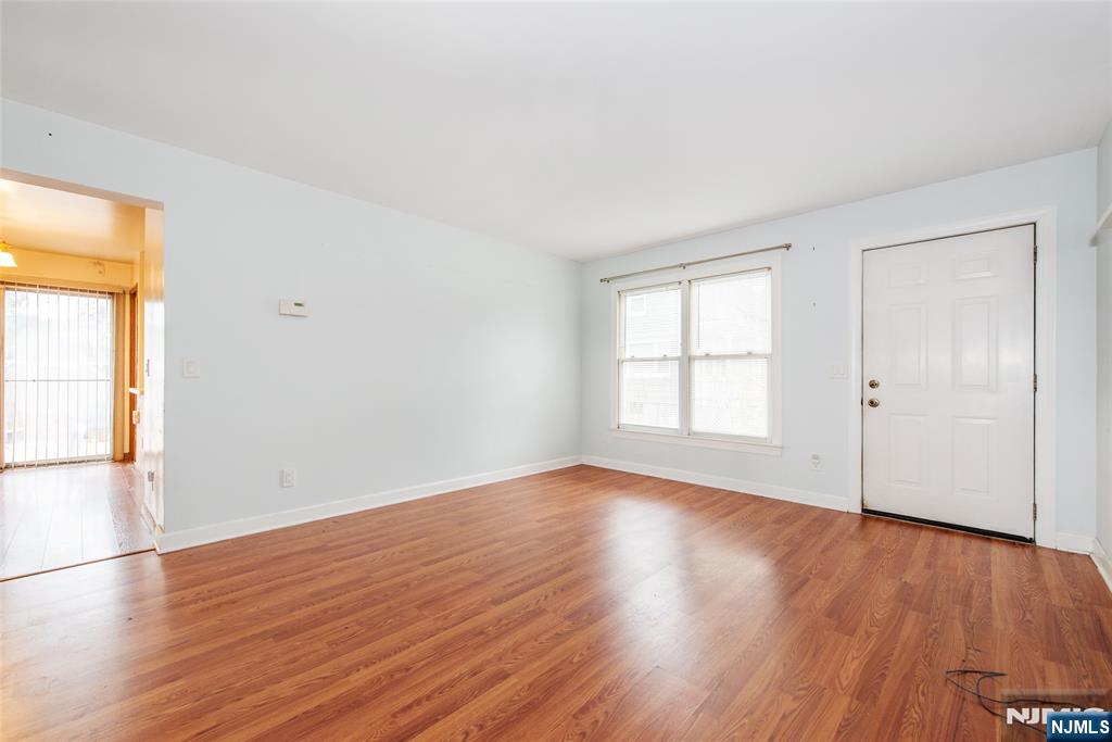 197 Fort Lee Road - Photo 4