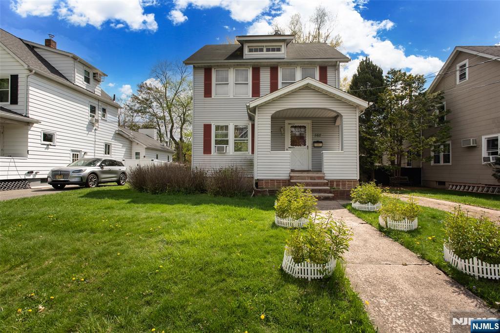 582 Center Avenue - Photo 1