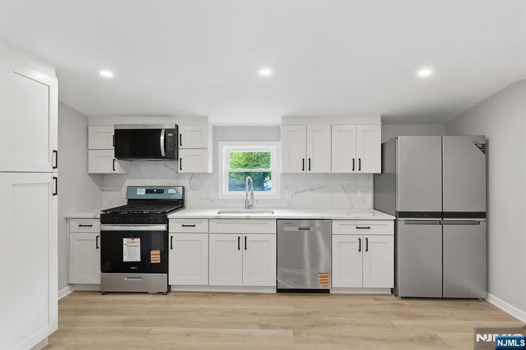 341 Diamond Bridge Avenue 2 - Photo 5