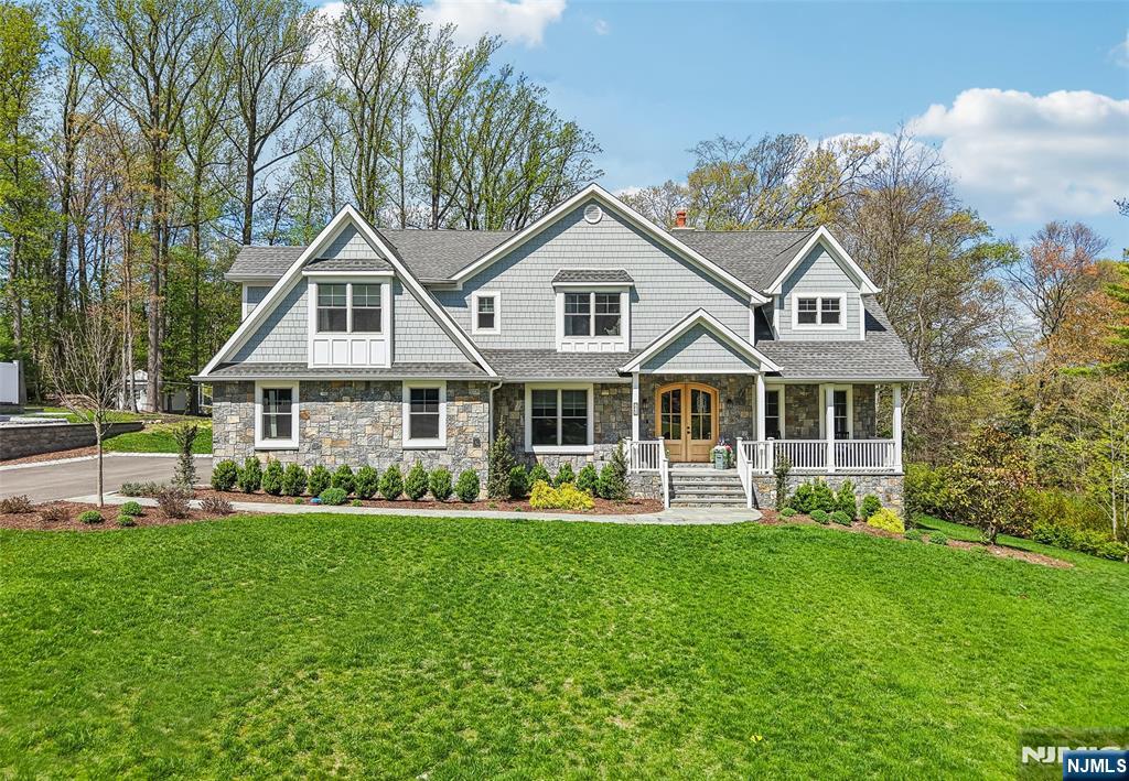 540 Helena Avenue - Photo 1