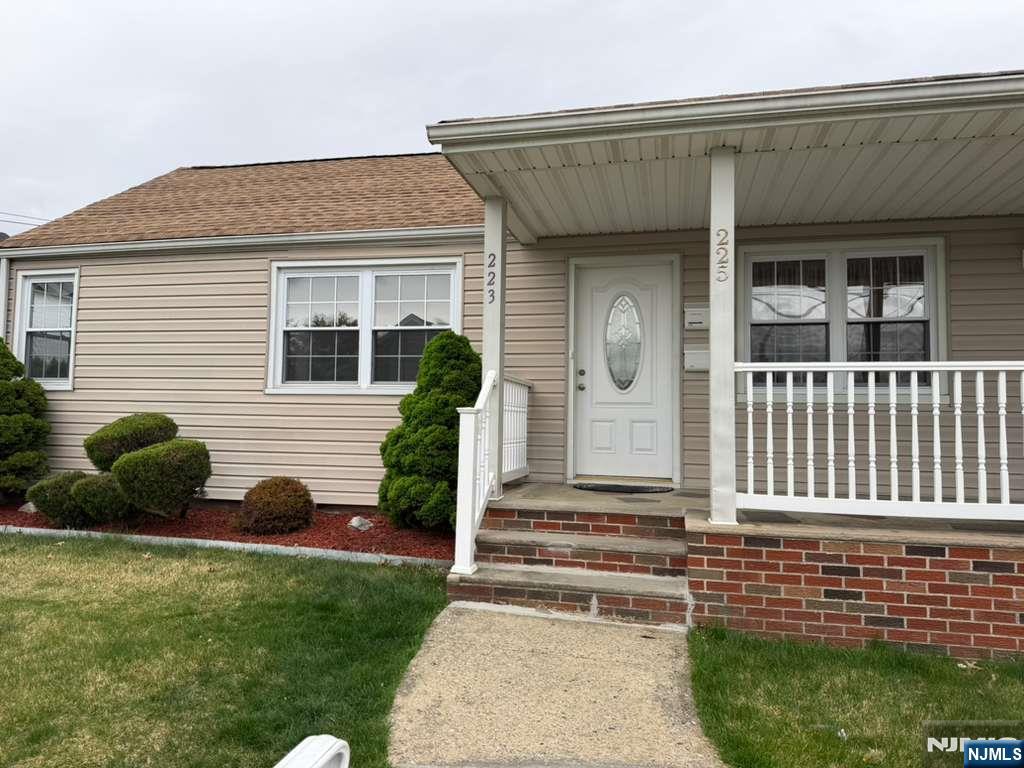 130 E Edsall, Palisades Park, NJ, 07650