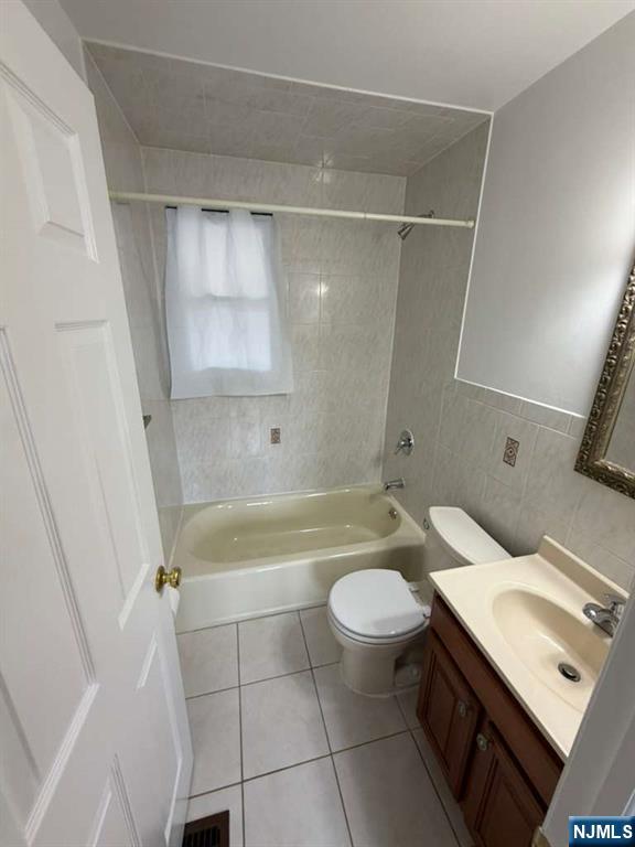 223 Crystal, North Arlington, NJ, 07031