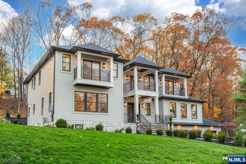 45 Marjorie Terrace, Englewood Cliffs, NJ, 07632