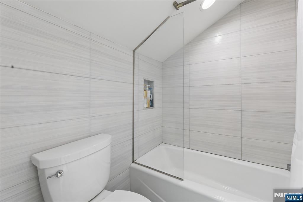 115 Lafayette Avenue, Passaic, NJ, 07055