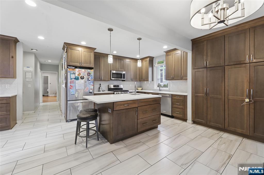 115 Lafayette Avenue, Passaic, NJ, 07055