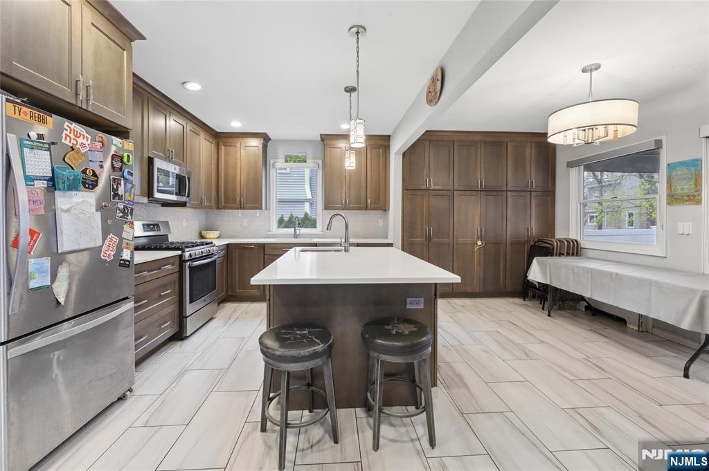 115 Lafayette Avenue, Passaic, NJ, 07055