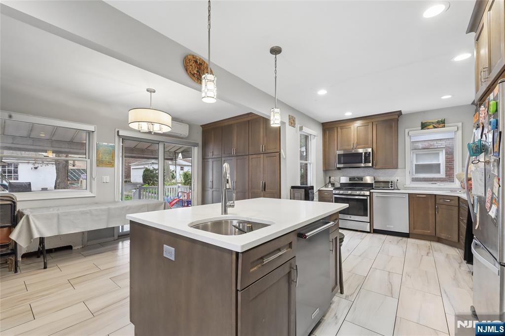 115 Lafayette Avenue, Passaic, NJ, 07055