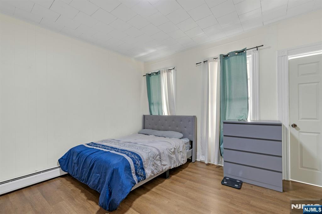 331 1/2 Forest Street - Photo 4