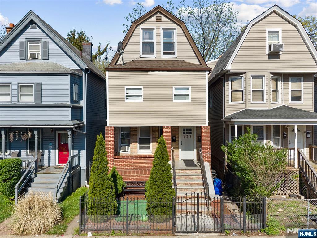 237 Halsted Street - Photo 1