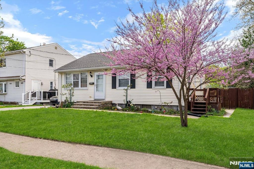 1434 Madison Place - Photo 2