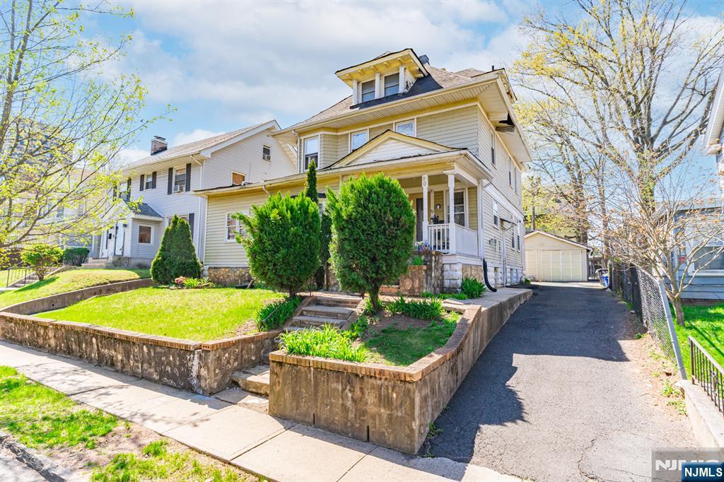 90 Renner Avenue - Photo 2