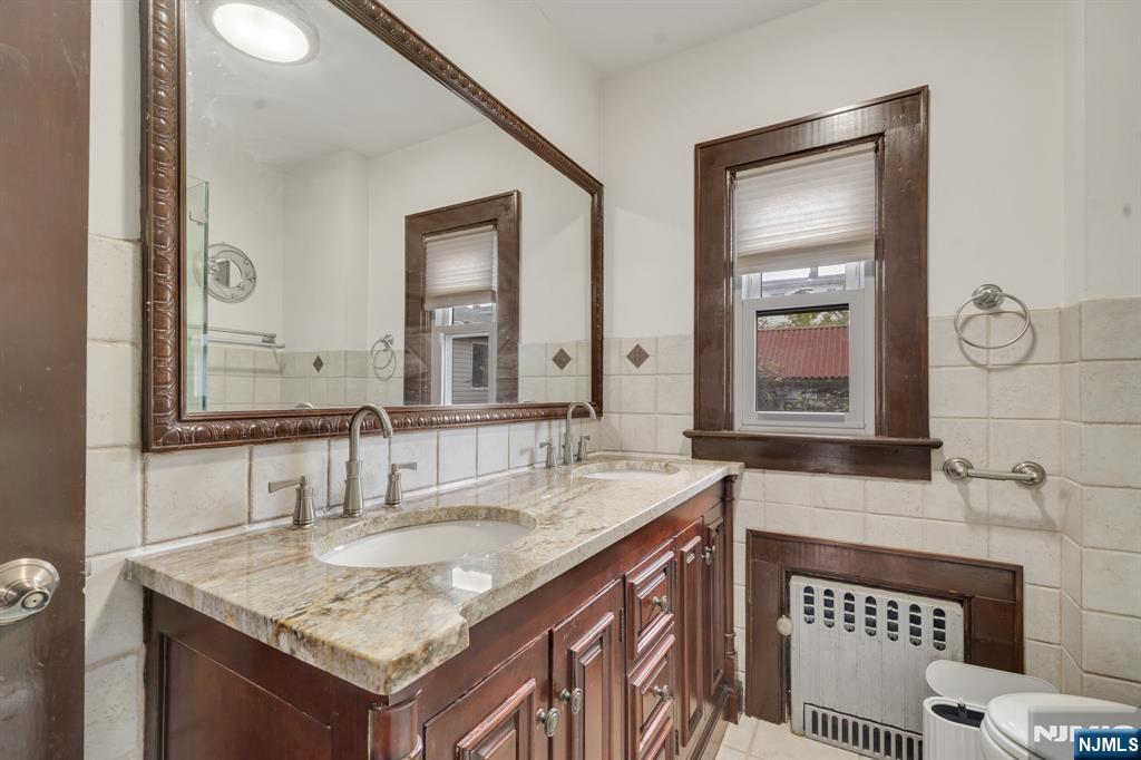 429 Palisade Avenue, Cliffside Park, NJ, 07010