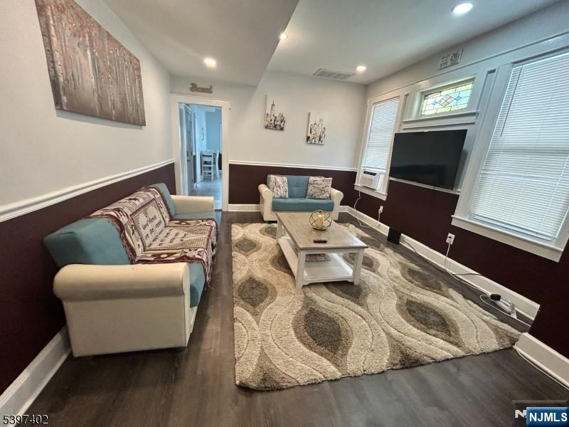 142 Mapes, Newark, NJ, 07112