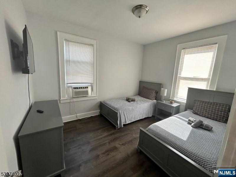 142 Mapes, Newark, NJ, 07112