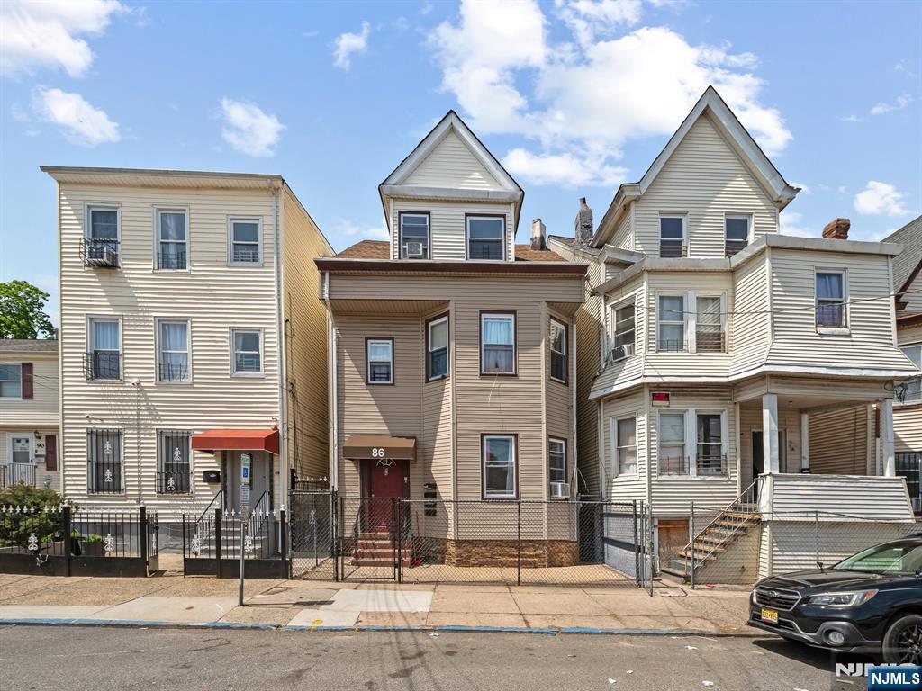 86 Pennington Street - Photo 1