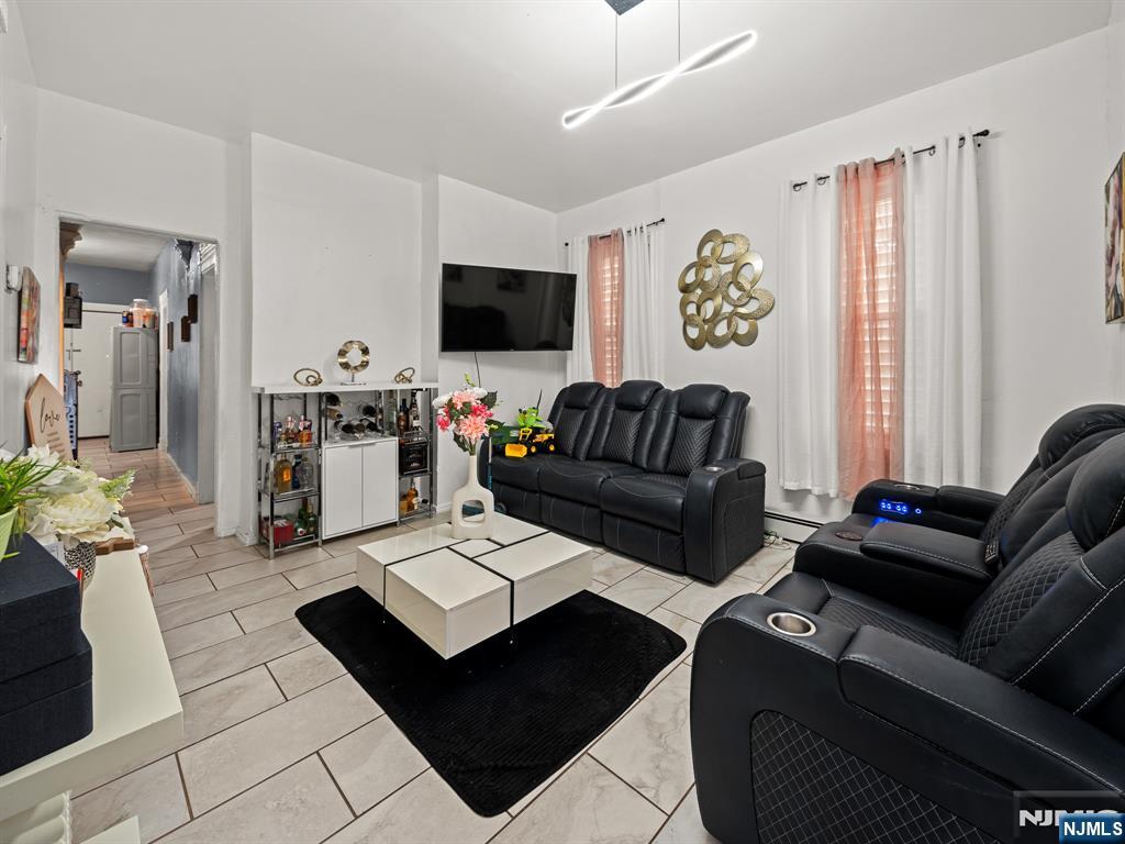 86 Pennington Street - Photo 2