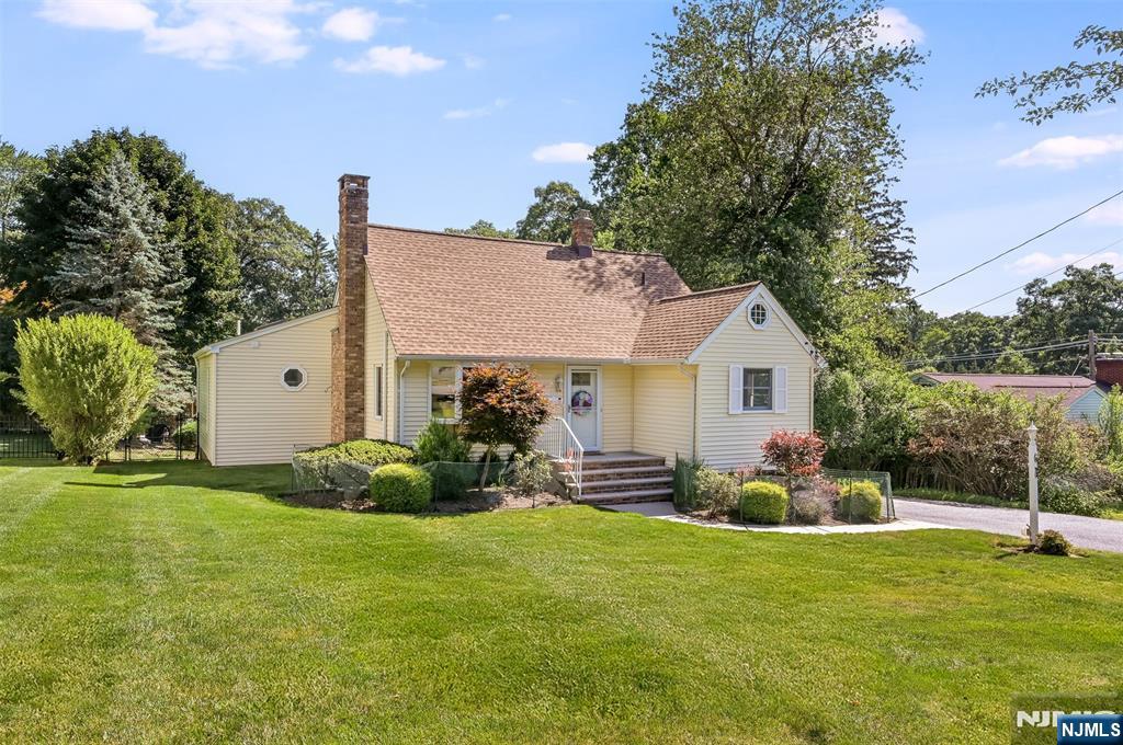 64 Ridge Avenue - Photo 2