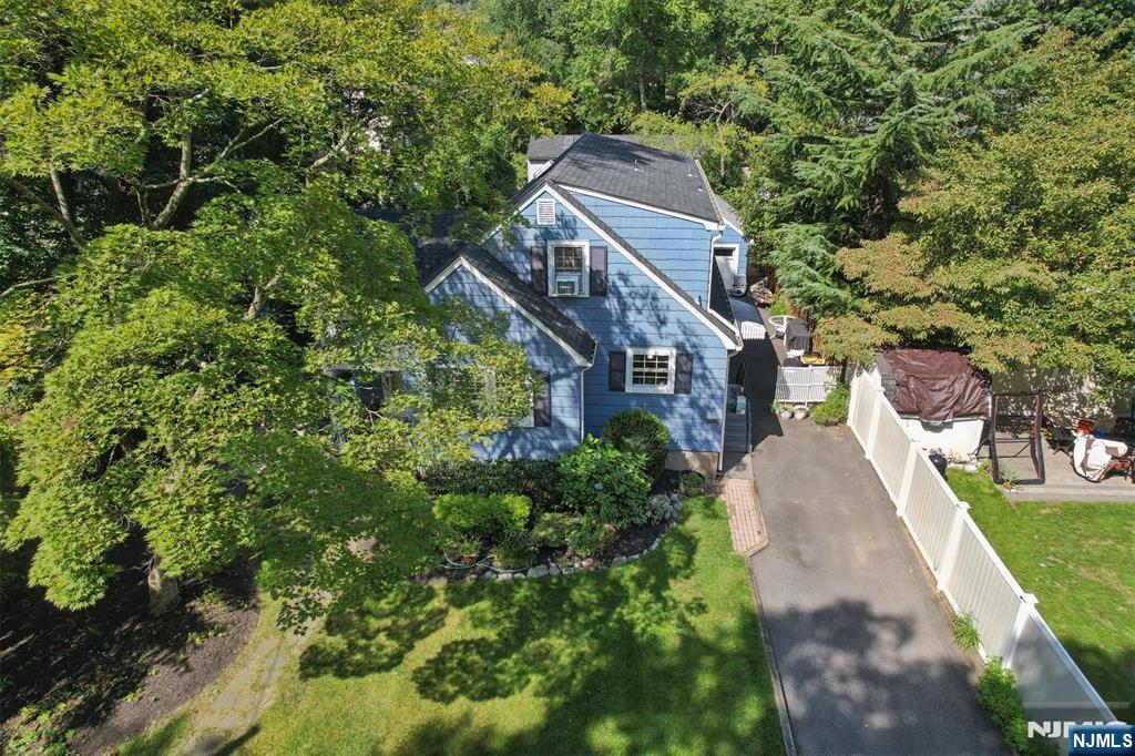 2 Newark Avenue - Photo 3