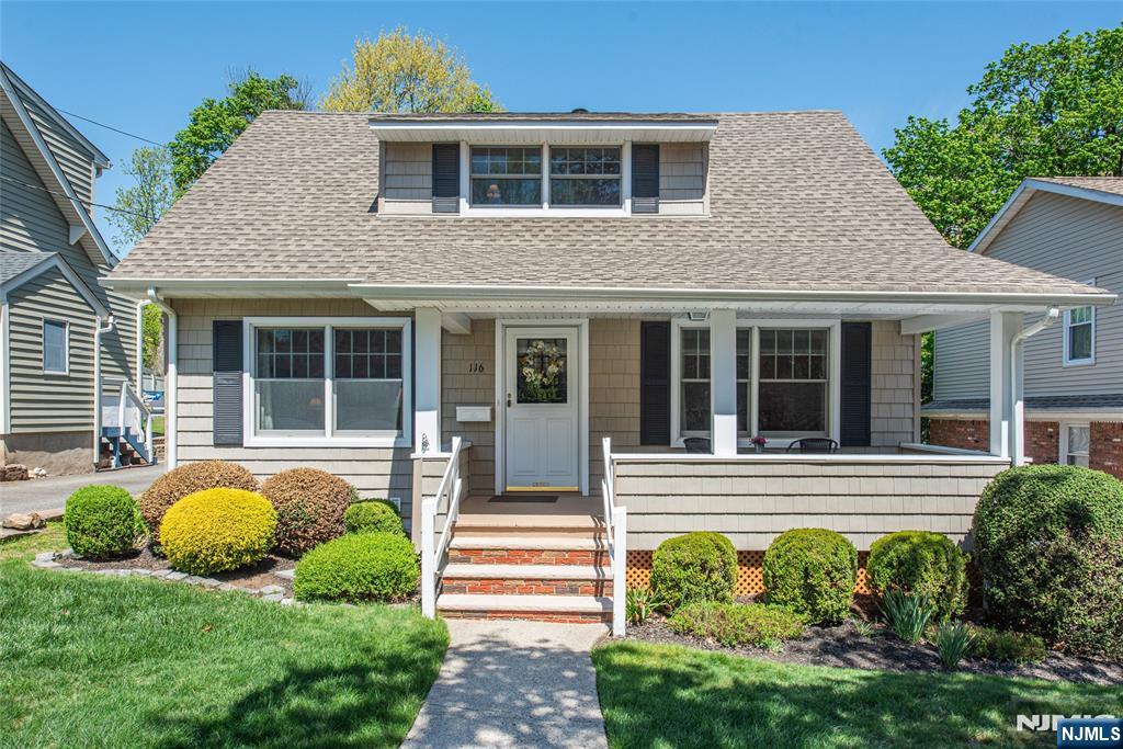 116 Myrtle Avenue - Photo 1