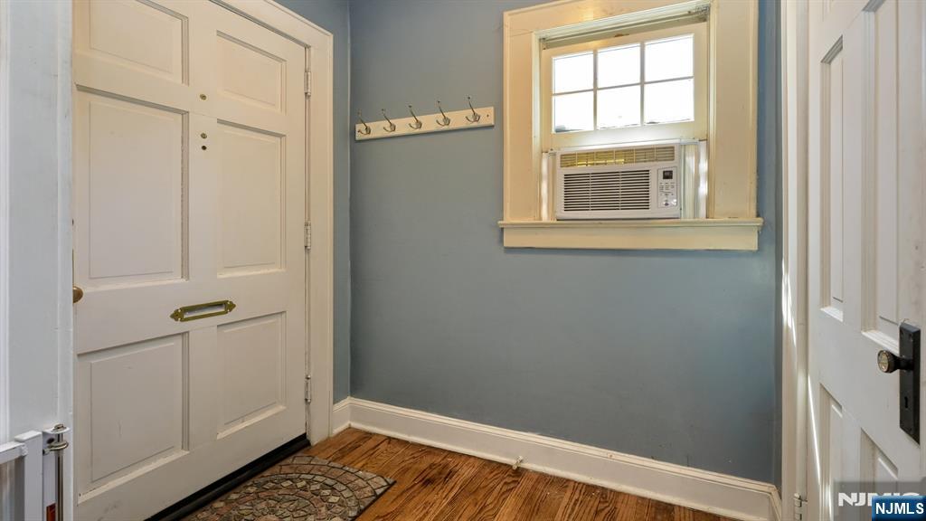 178 Jackson Avenue - Photo 4